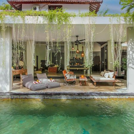 Villa Malou Seminyak  Luaran gambar
